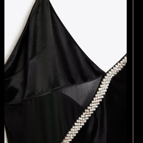 🖤 SATIN EFFECT RHINESTONE DRESS - Picture 2 of 9